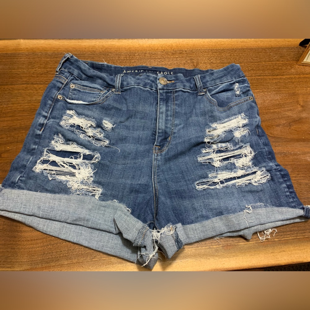 American eagle shorts size 16